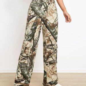 Shein trendy camouflage pants medium